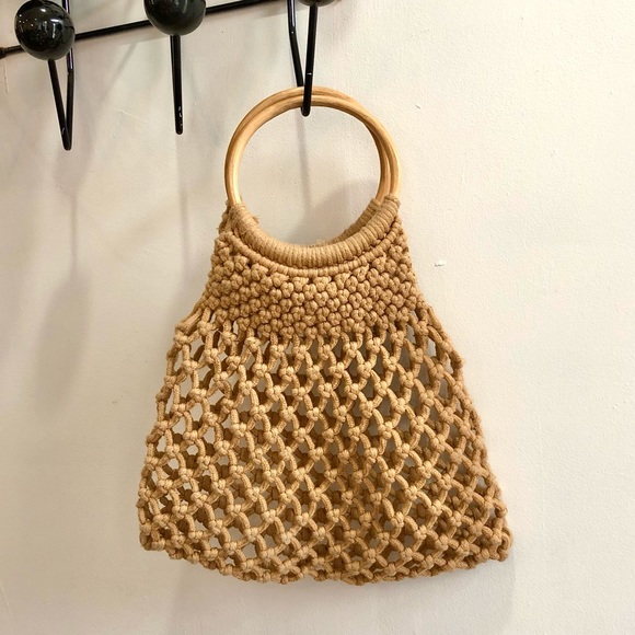 ‼️LAST CHANCE // NAME YOUR PRICE // DONATING FRI 12/2‼️ Netted Handbag ✨👜💕 - Picture 2 of 2